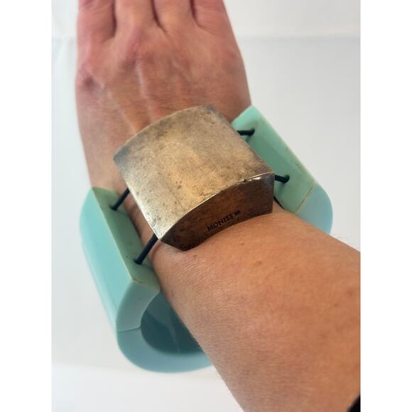 Vtg. Gerda Lynggaard Monies Blue Lucite Sterling Silver Stretch Bracelet Large - Picture 3 of 16